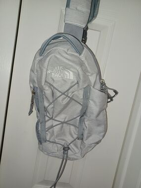 The North Face Gray Sling Pack - Men's Compact Crossbody Bag